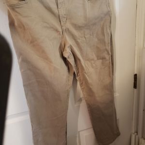 Gloria Vanderbilt  "amanda" jeans